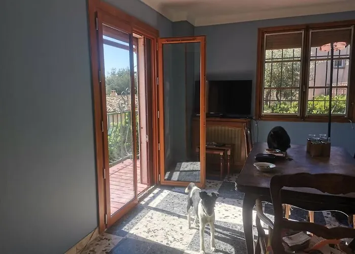 Maison Traditionnelle Sur Les Collines Nicoises Nice